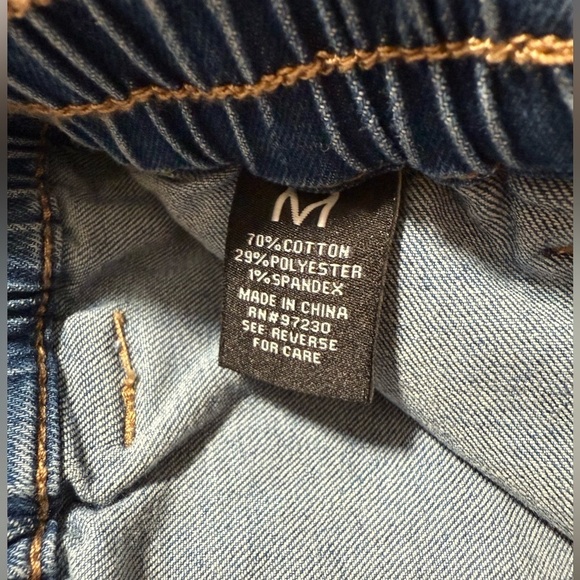 Almost Famous Blue Cargo Jeans - Picture 4 of 5